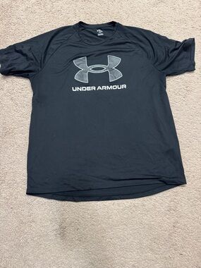 Under Armour Black Short Sleeve Logo Performance Tee